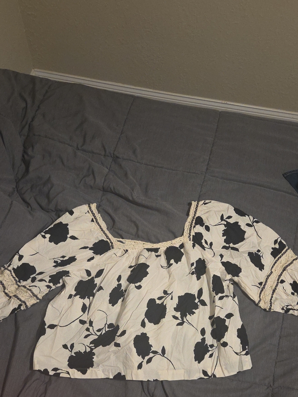 Cropped Blouse